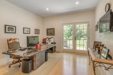 7 Ware St, Weston, MA 02493 photo 23