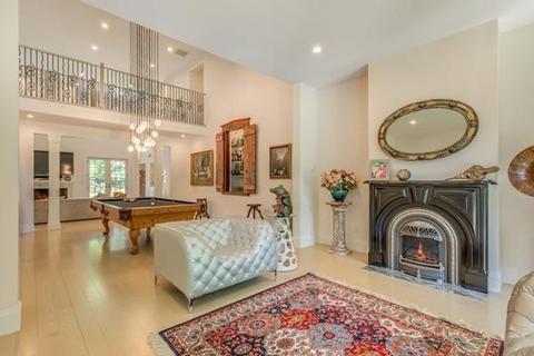 7 Ware St, Weston, MA 02493 photo 7