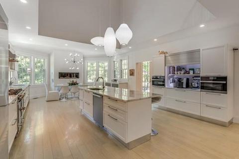 7 Ware St, Weston, MA 02493 photo 12