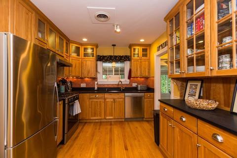 129 Glen Rd, Woonsocket, RI 02895 photo 5