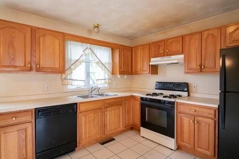 56 Terrace St, Fall River, MA 02721 photo 8