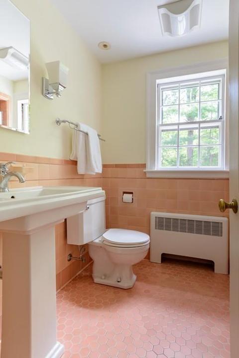 56 Fox Hill Rd, Wellesley, MA 02481 photo 10