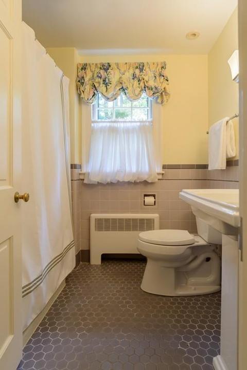 56 Fox Hill Rd, Wellesley, MA 02481 photo 13