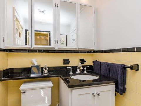 1663 Washington, Newton, MA 02465 photo 18