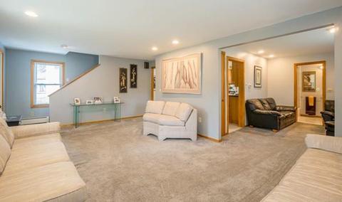 105 Maple St, Easthampton, MA 01027 photo 10