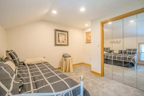 105 Maple St, Easthampton, MA 01027 photo 18