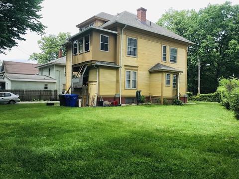 47 Merwin St, Springfield, MA 01107 photo 5