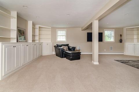 15 Meredith Cir, Needham, MA 02492 photo 24