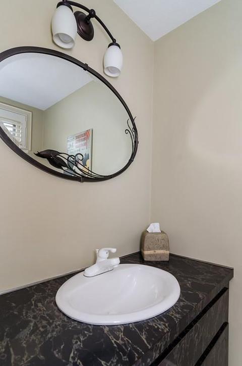 15 Meredith Cir, Needham, MA 02492 photo 4