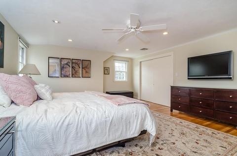 15 Meredith Cir, Needham, MA 02492 photo 16