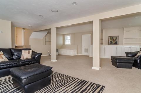 15 Meredith Cir, Needham, MA 02492 photo 22