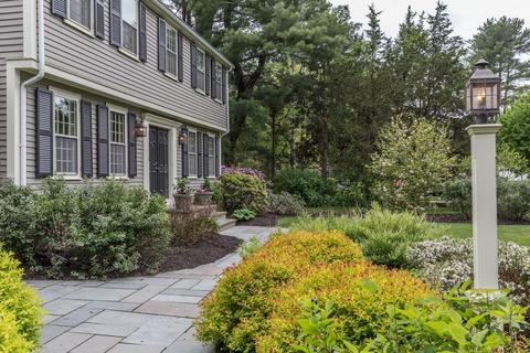 40 Wildwood Dr, Needham, MA 02492 photo 2