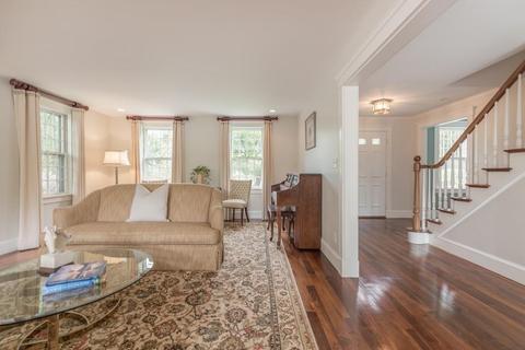 40 Wildwood Dr, Needham, MA 02492 photo 9