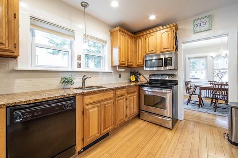 71 Locust St, Reading, MA 01867 photo 13
