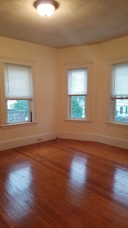 23 Forest Ave, Everett, MA 02149 photo 2