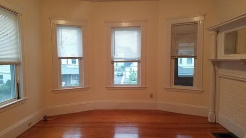 23 Forest Ave, Everett, MA 02149 photo 3