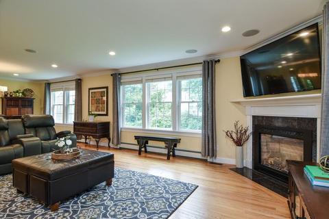 39 Thornton Rd, Needham, MA 02492 photo 13