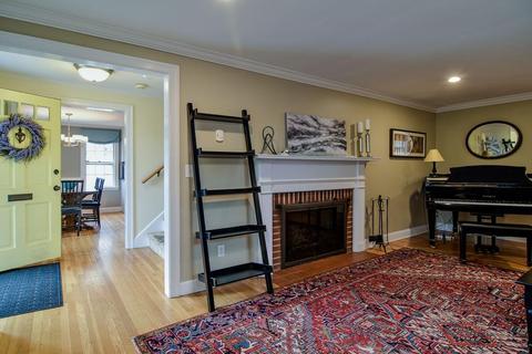 39 Thornton Rd, Needham, MA 02492 photo 3
