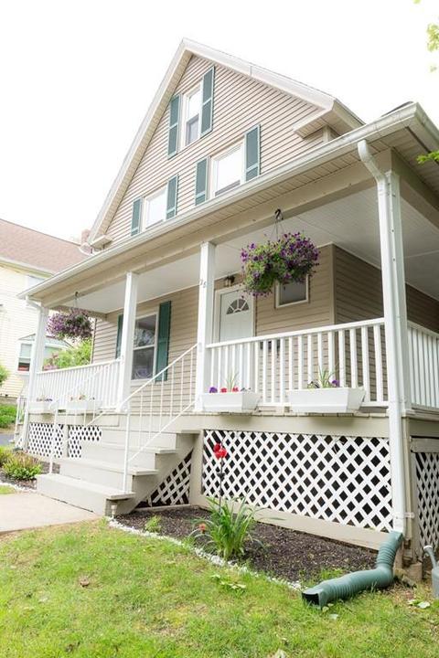 28 Laurier St, Worcester, MA 01603 photo 2