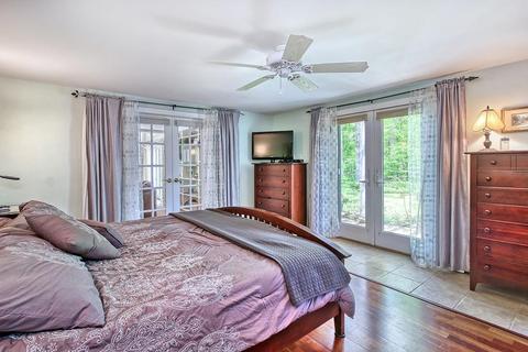 49 Walnut St, Millis, MA 02054 photo 6