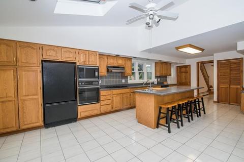 124 Hermon St, Winthrop, MA 02152 photo 2