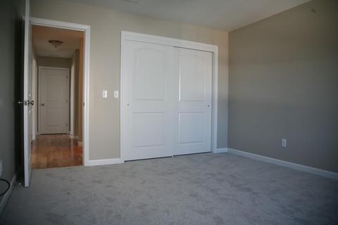 252 Naismith St, Springfield, MA 01104 photo 9