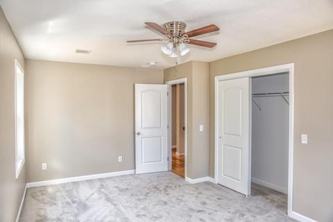 288 Naismith St, Springfield, MA 01104 photo 16