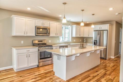 288 Naismith St, Springfield, MA 01104 photo 2