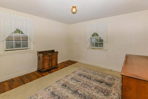 142 Taylor Ave, Dedham, MA 02026 photo 10