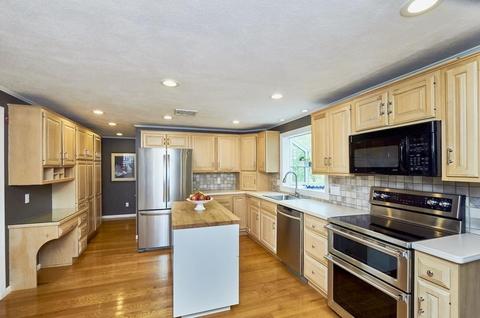 13 Cider Mill Rd, Framingham, MA 01701 photo 9