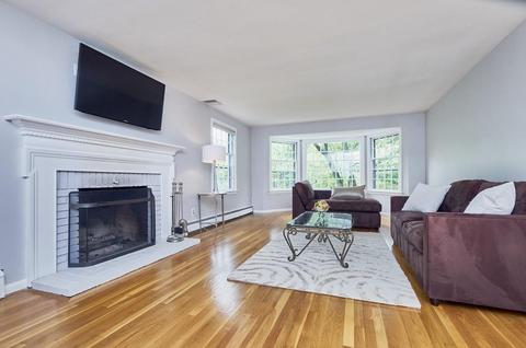 13 Cider Mill Rd, Framingham, MA 01701 photo 4