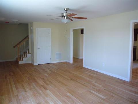 25 Thomas St, Fall River, MA 02723 photo 2