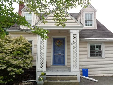 77 Winifred Ave, Worcester, MA 01602 photo 2