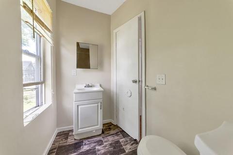 24 Ringgold St, Springfield, MA 01107 photo 7