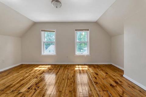24 Ringgold St, Springfield, MA 01107 photo 8
