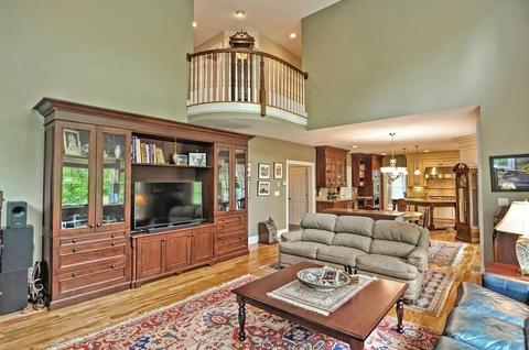 170 North St, Upton, MA 01568 photo 12