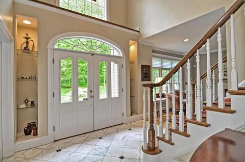 170 North St, Upton, MA 01568 photo 2