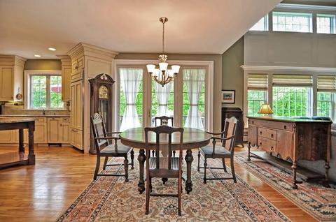 170 North St, Upton, MA 01568 photo 8