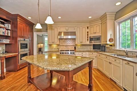 170 North St, Upton, MA 01568 photo 5