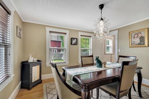 28 Dyer St, Framingham, MA 01702 photo 4
