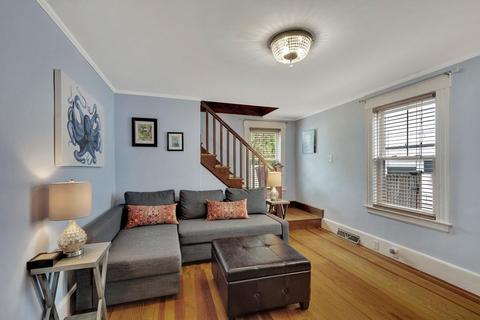 28 Dyer St, Framingham, MA 01702 photo 11