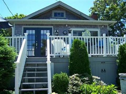 27 Agawam Beach Rd, Wareham, MA 02571 photo 1