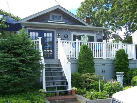 27 Agawam Beach Rd, Wareham, MA 02571 photo 2