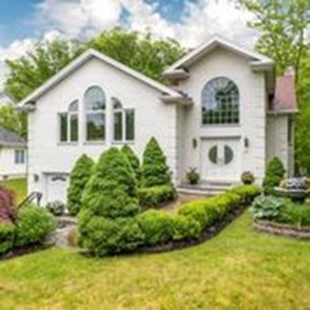 13 Hammersmith Dr, Saugus, MA 01906 photo 1