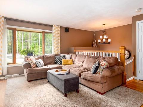 136 Main St, Townsend, MA 01469 photo 4