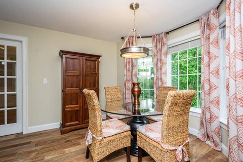 28 Warren St, Upton, MA 01568 photo 10
