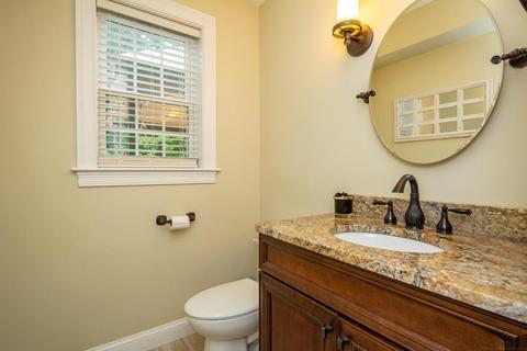 28 Warren St, Upton, MA 01568 photo 11