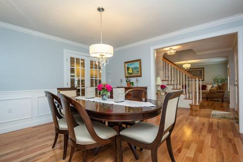 28 Warren St, Upton, MA 01568 photo 7