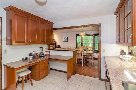 77 Standish Rd, Needham, MA 02492 photo 8