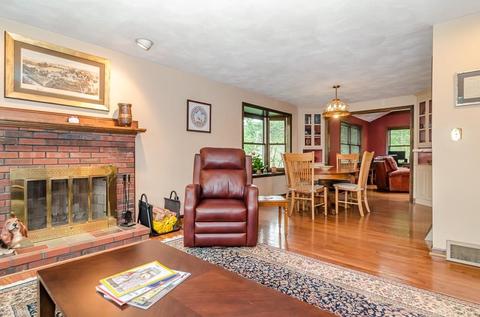 77 Standish Rd, Needham, MA 02492 photo 4